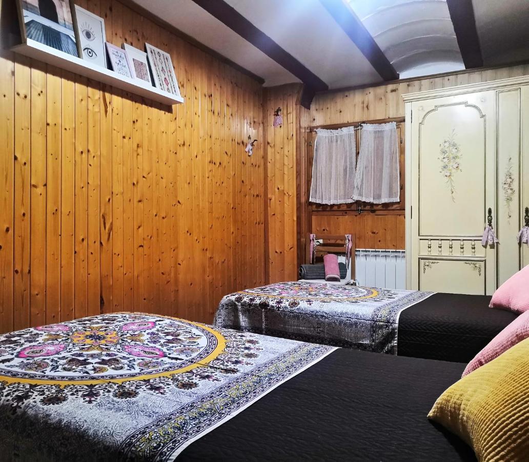 Casa Conesa II Guest House Tronchon Екстериор снимка