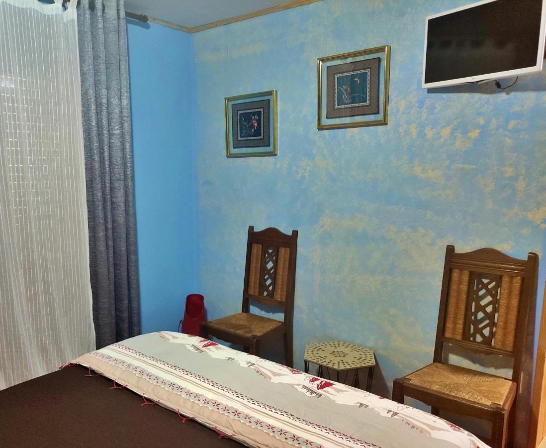 Casa Conesa II Guest House Tronchon Екстериор снимка